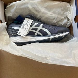 NWT Asics Gel Cumulus 21 Men’s Running Shoes 10 4E Extra Wide